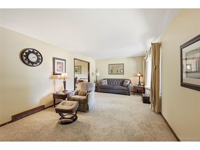 1487 S Macon St, Aurora, CO 80012