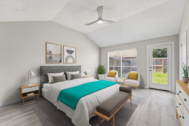 2210 Trail West Street, Sugar Land, TX 77478