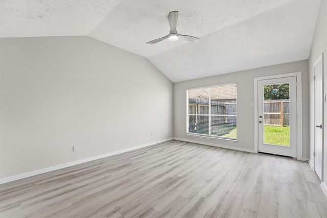 2210 Trail West Street, Sugar Land, TX 77478