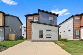 960 Illinois Avenue, Bentonville, AR 72713