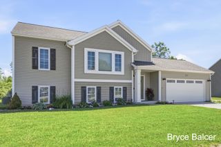 338 Vansen Drive, Kent City, MI 49330