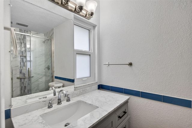 8245 VENDOME BOULEVARD N, Pinellas Park, FL 33781