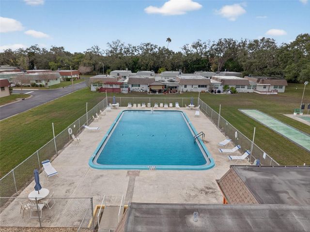 8245 VENDOME BOULEVARD N, Pinellas Park, FL 33781