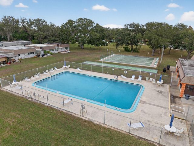 8245 VENDOME BOULEVARD N, Pinellas Park, FL 33781