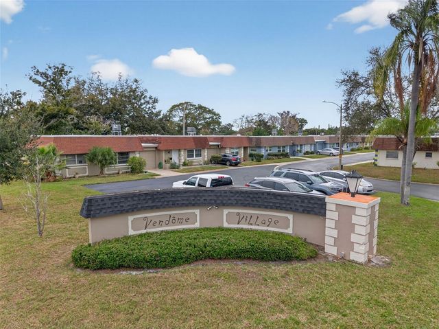 8245 VENDOME BOULEVARD N, Pinellas Park, FL 33781