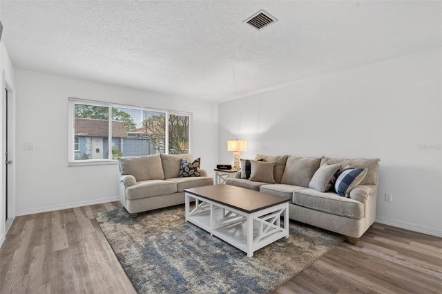 8245 VENDOME BOULEVARD N, Pinellas Park, FL 33781