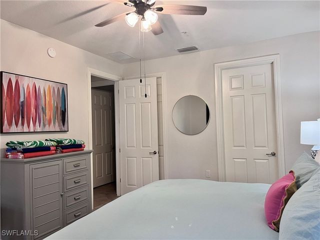 9092 Chula Vista ST 11003, Naples, FL 34113