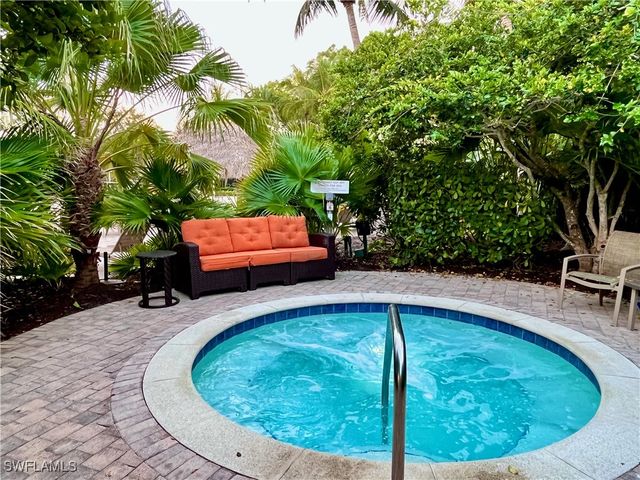 9092 Chula Vista ST 11003, Naples, FL 34113