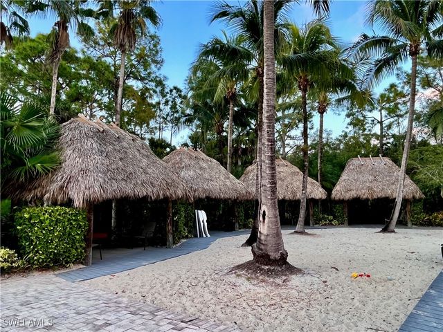 9092 Chula Vista ST 11003, Naples, FL 34113