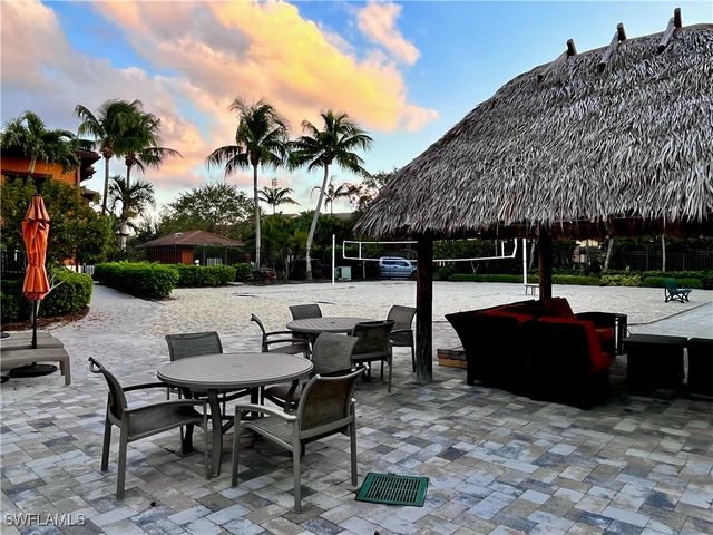 9092 Chula Vista ST 11003, Naples, FL 34113