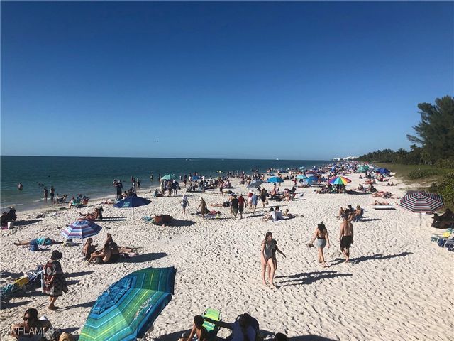 9092 Chula Vista ST 11003, Naples, FL 34113