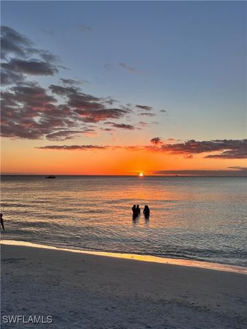 9092 Chula Vista ST 11003, Naples, FL 34113