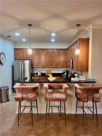 9092 Chula Vista ST 11003, Naples, FL 34113