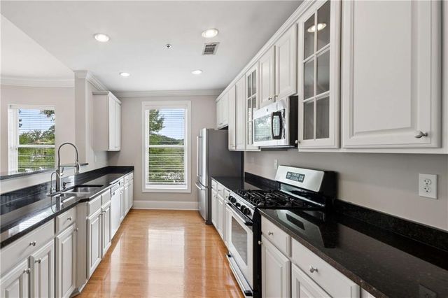 560 Dutch Valley Road NE 311, Atlanta, GA 30324