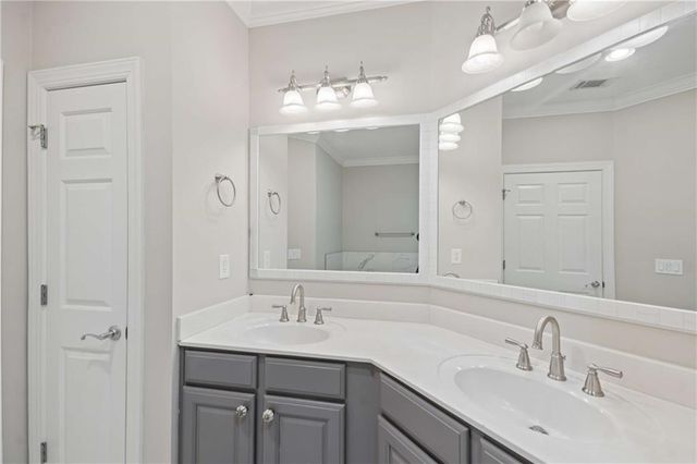 560 Dutch Valley Road NE 311, Atlanta, GA 30324