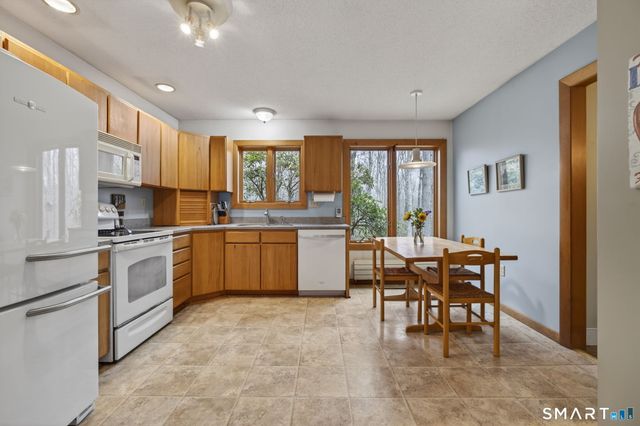 24 Tower Hill Road, Clinton, CT 06413