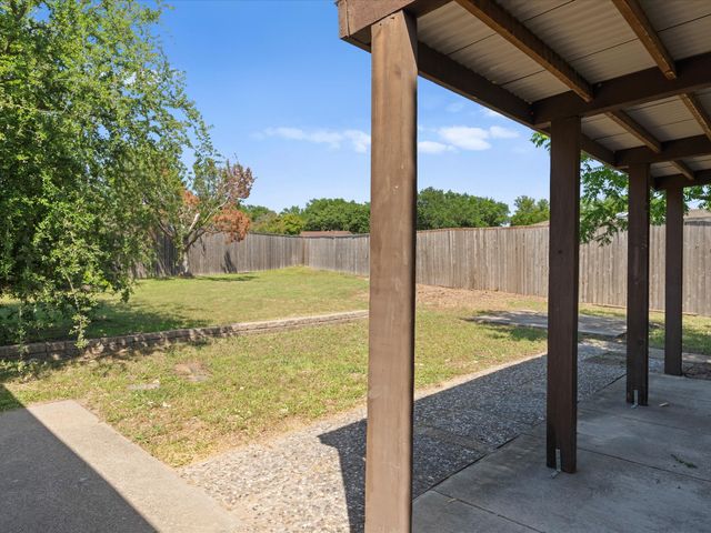 2039 Chestnut Road, Carrollton, TX 75007