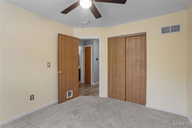 2052 Waybridge Lane, Fenton, MO 63026