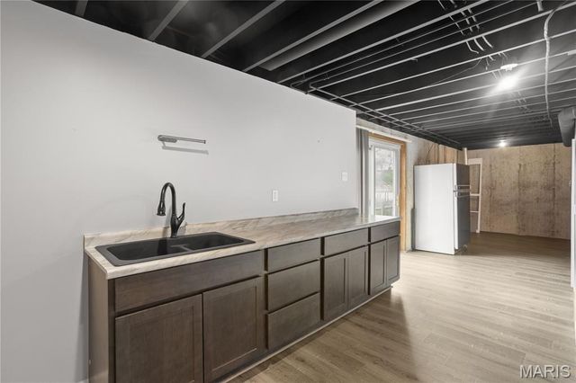 2052 Waybridge Lane, Fenton, MO 63026