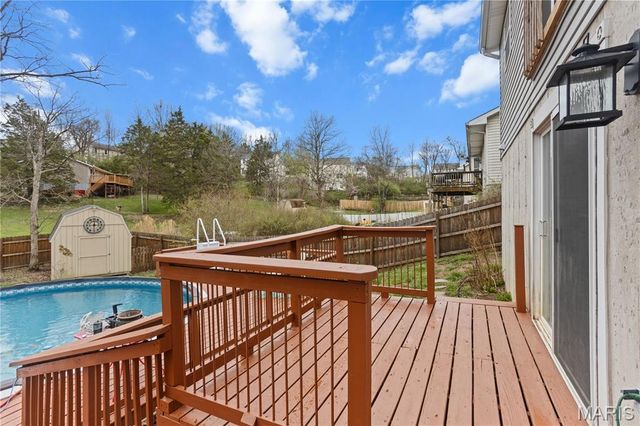 2052 Waybridge Lane, Fenton, MO 63026