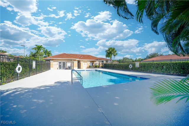 4110 Castilla CIR, Fort Myers, FL 33916