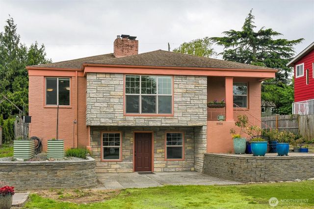 10820 Lake Ridge Drive S, Seattle, WA 98178