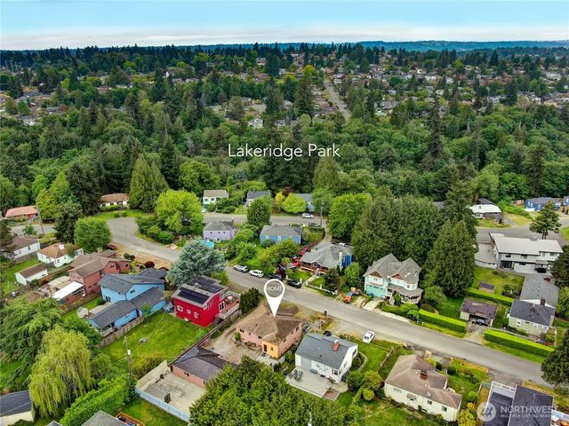 10820 Lake Ridge Drive S, Seattle, WA 98178