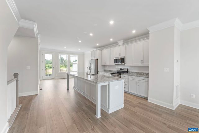 770 PARK RIDGE DR, Crozet, VA 22932