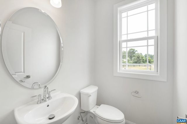 770 PARK RIDGE DR, Crozet, VA 22932