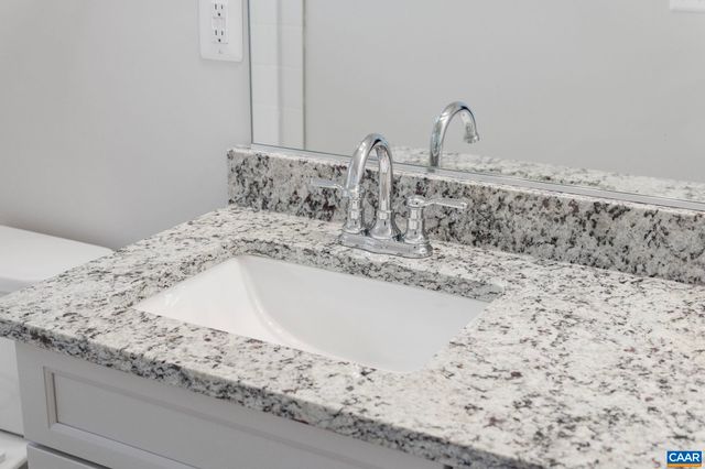 770 PARK RIDGE DR, Crozet, VA 22932