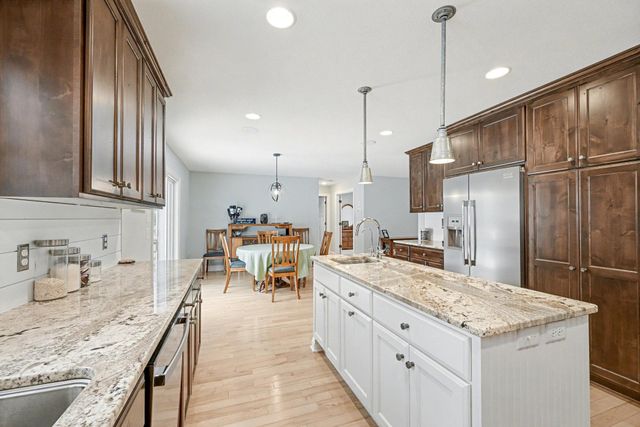 2900 195th Street E, Prior Lake, MN 55372