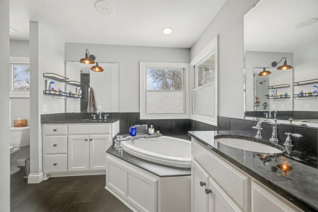 2900 195th Street E, Prior Lake, MN 55372