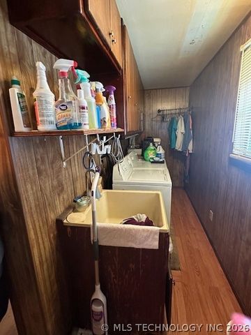 3923 E-Z Street, Kingston, OK 73439