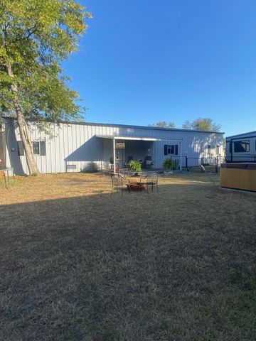 105 N 6th Street E, Dawson, TX 76639