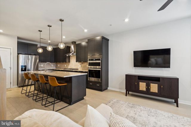 22318 ROANOKE RISE TER, Ashburn, VA 20148