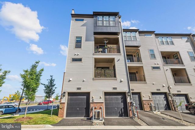 22318 ROANOKE RISE TER, Ashburn, VA 20148