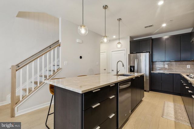 22318 ROANOKE RISE TER, Ashburn, VA 20148