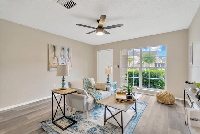 327 KENSINGTON LAKE CIRCLE, Brandon, FL 33511