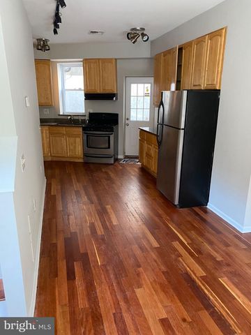912 E PASSYUNK AVE, Philadelphia, PA 19147