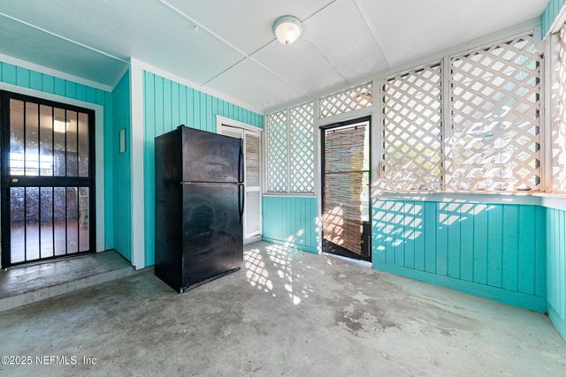 1210 11TH Street N, Jacksonville Beach, FL 32250