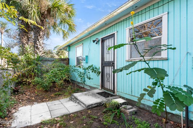 1210 11TH Street N, Jacksonville Beach, FL 32250