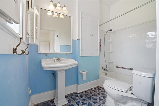 1323 10th Street, Lake Charles, LA 70601