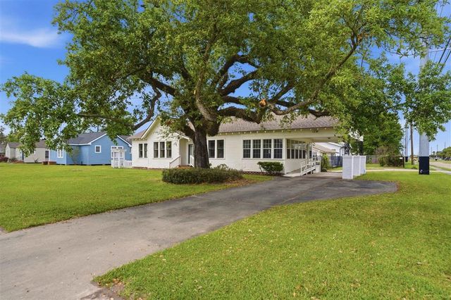 1323 10th Street, Lake Charles, LA 70601