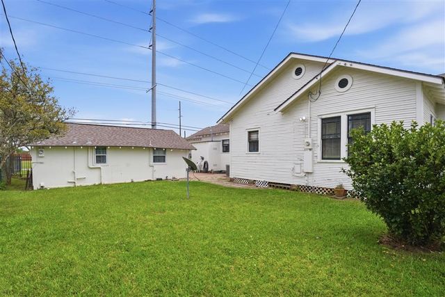 1323 10th Street, Lake Charles, LA 70601