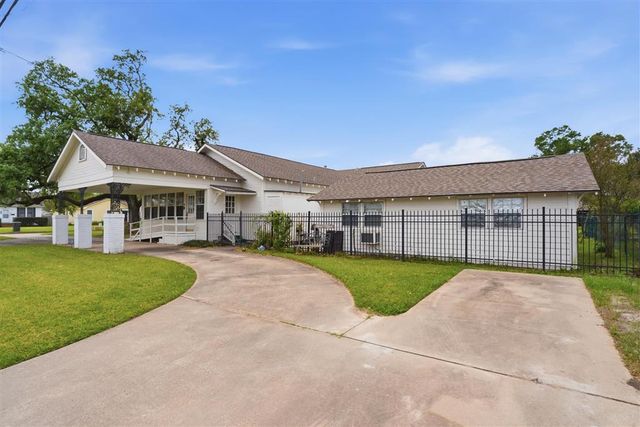 1323 10th Street, Lake Charles, LA 70601