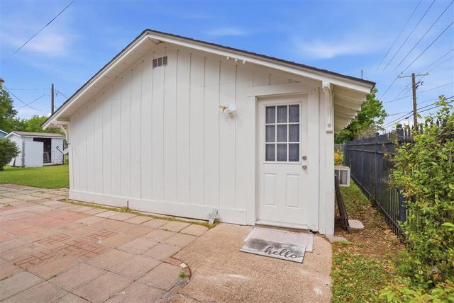 1323 10th Street, Lake Charles, LA 70601