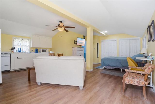 1323 10th Street, Lake Charles, LA 70601