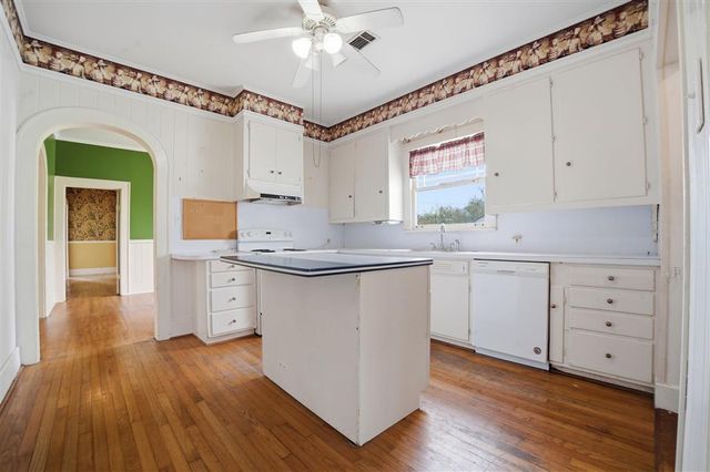 1323 10th Street, Lake Charles, LA 70601