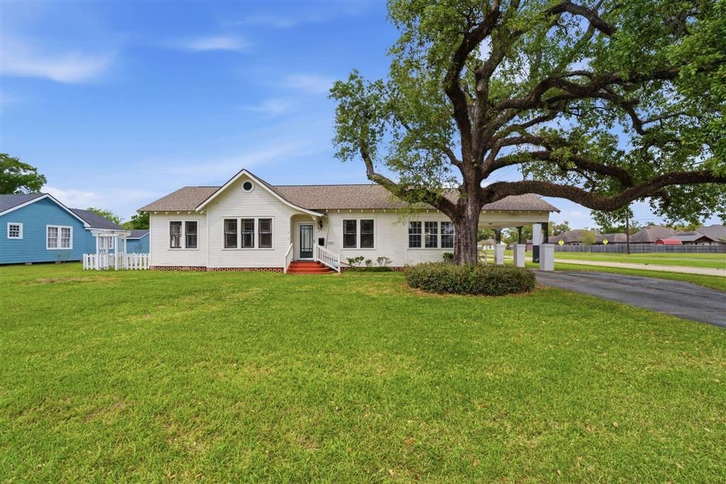 1323 10th Street, Lake Charles, LA 70601