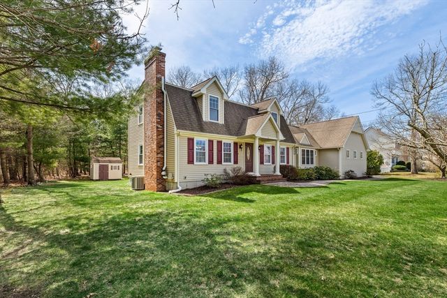 6 Abbie Lane, Attleboro, MA 02703